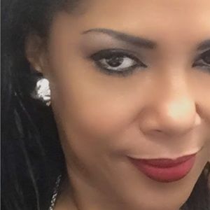 Meet your Posher, Veronica